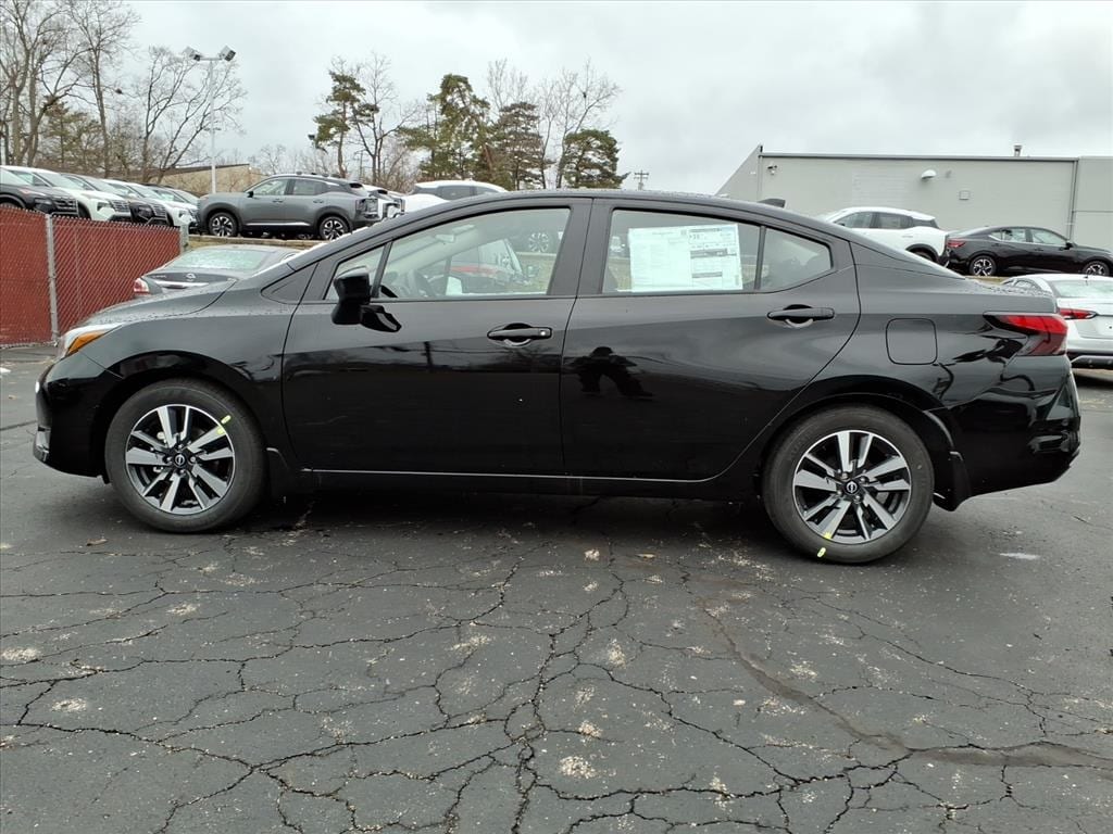 New 2025 Nissan Versa 1.6 SV Sedan