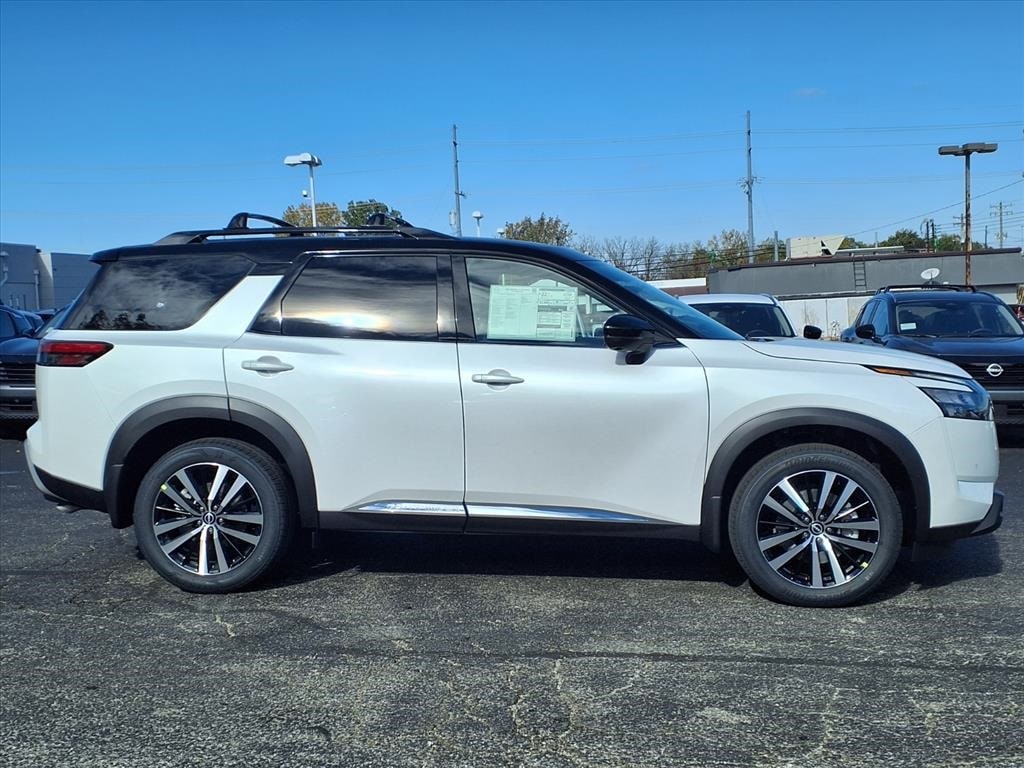 New 2025 Nissan Pathfinder Platinum SUV