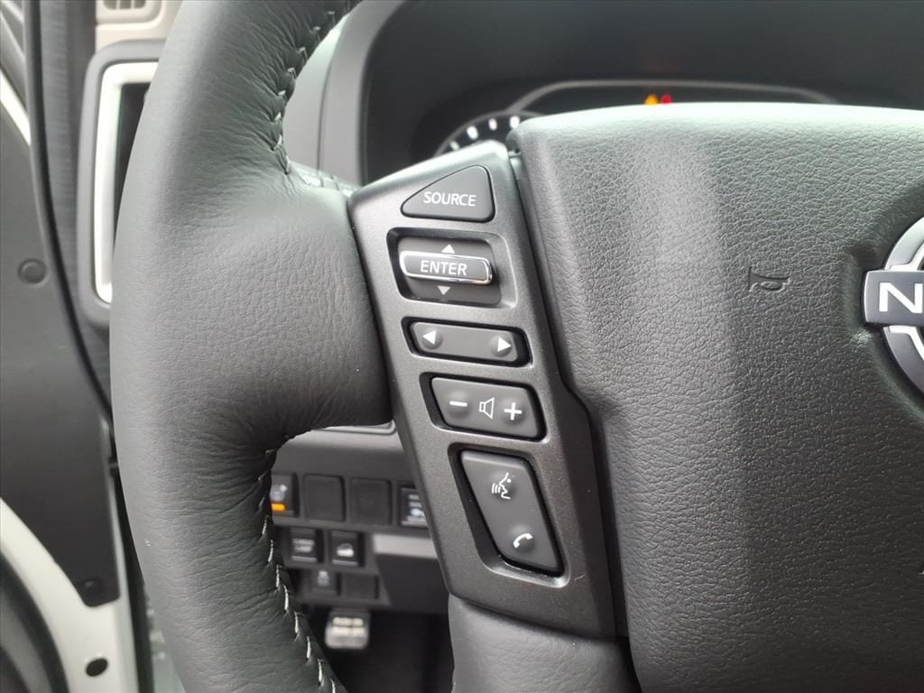 2025 Nissan Frontier SV - Photo 18