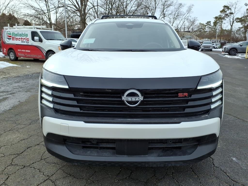 New 2026 Nissan Kicks SR SUV