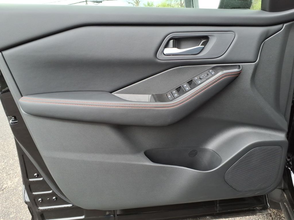 2026 Nissan Rogue Rock Creek - Photo 10