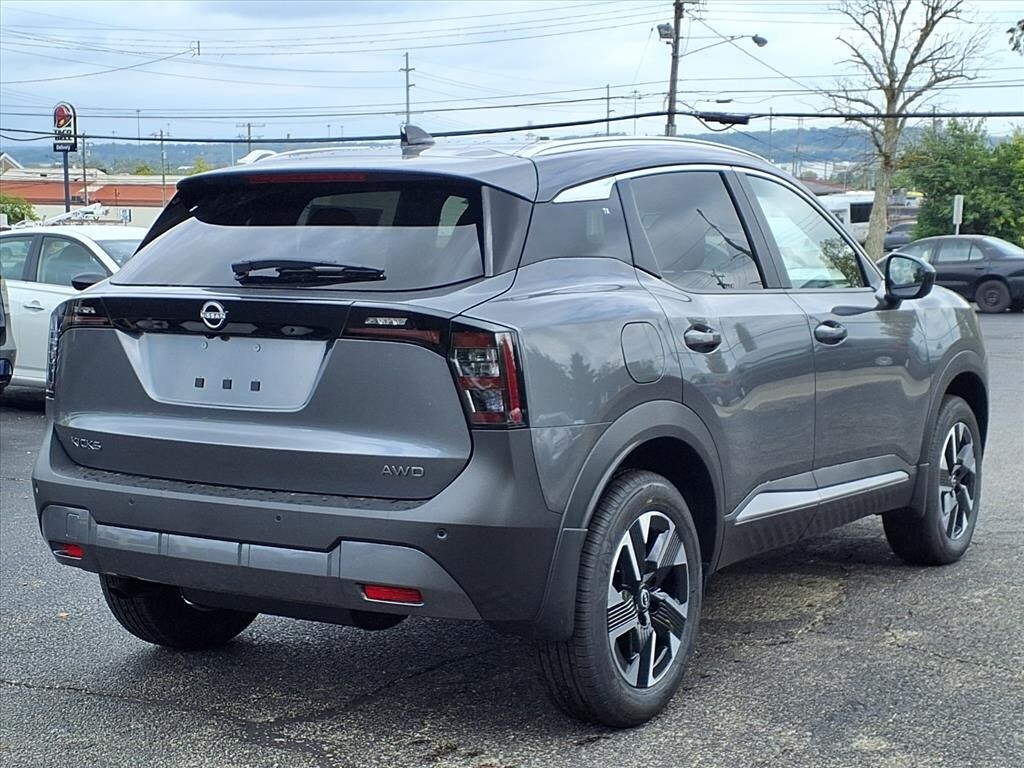 2026 Nissan Kicks SV photo 3