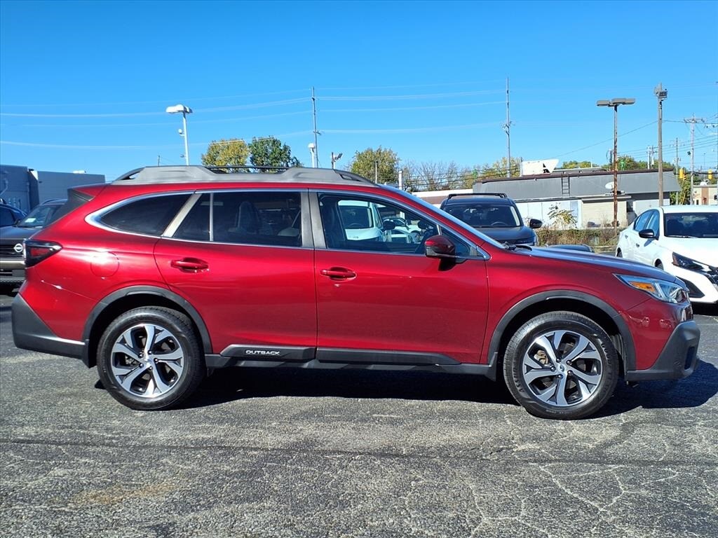 2020 Subaru Outback Limited photo 2