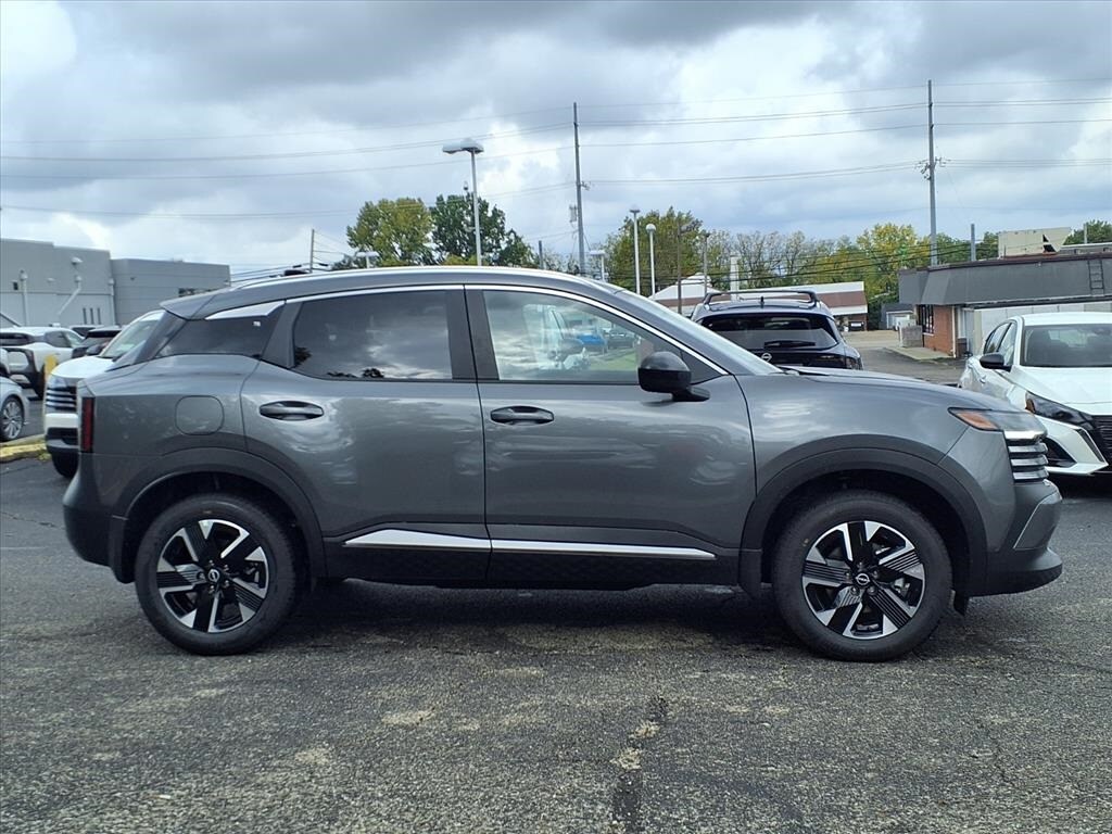 2026 Nissan Kicks SV photo 2