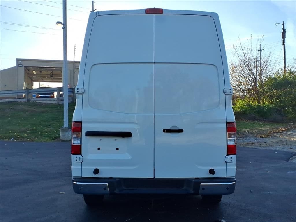 2019 Nissan NV Cargo S - Photo 6