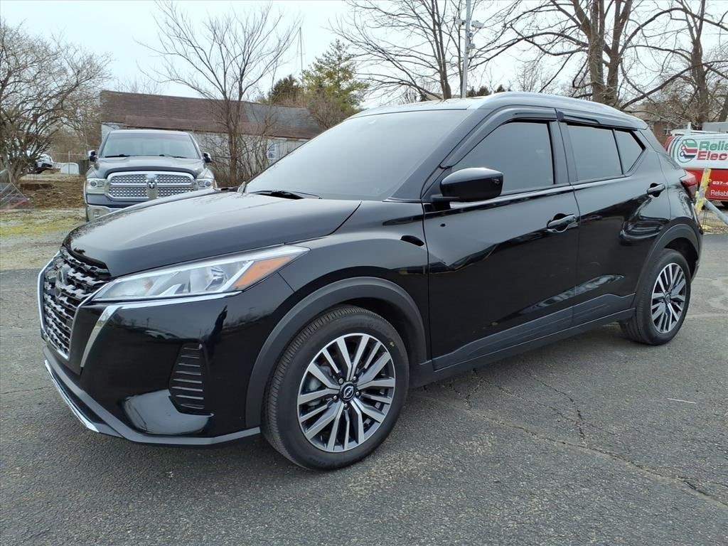 Used 2024 Nissan Kicks SV SUV