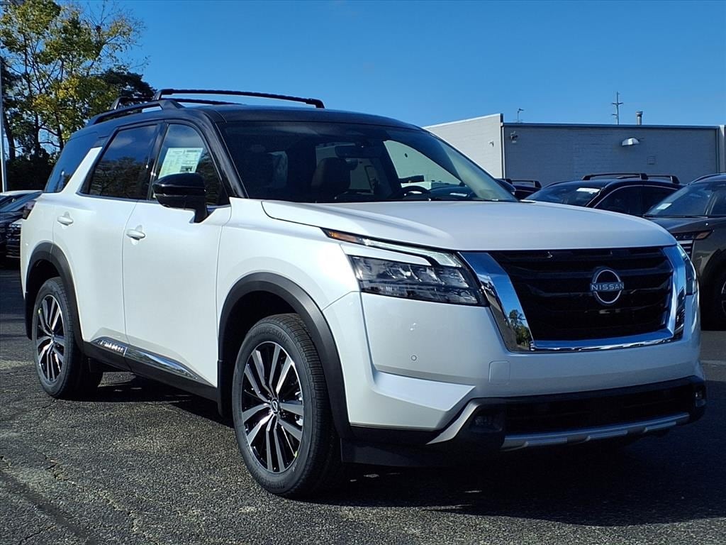 New 2025 Nissan Pathfinder Platinum SUV