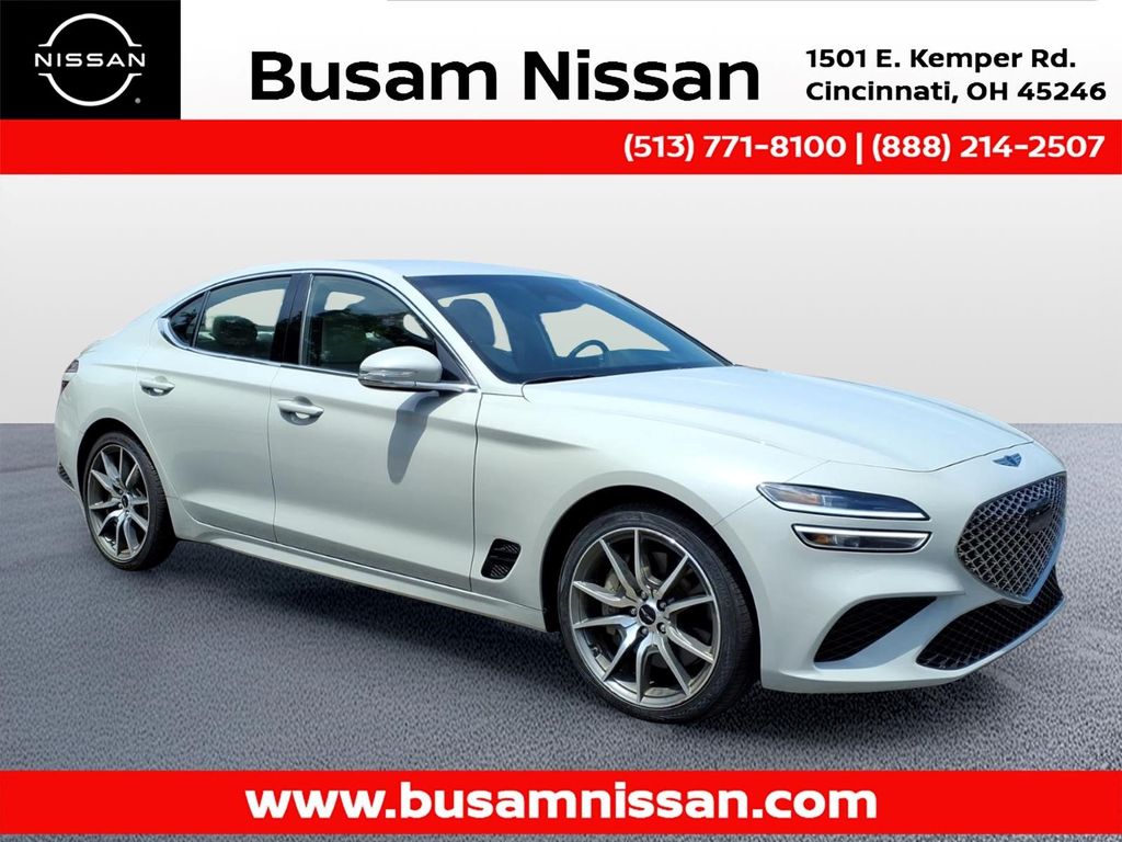 2025 Genesis G70 2.5T Standard's photo