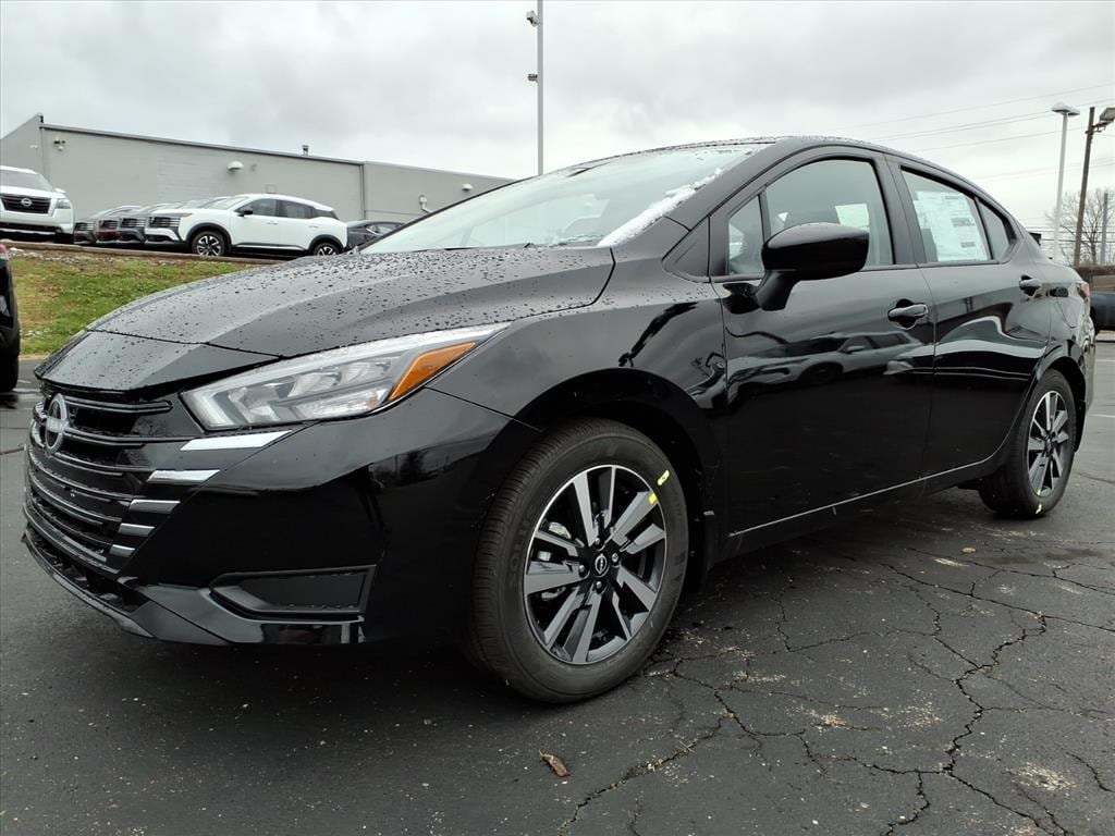 New 2025 Nissan Versa 1.6 SV Sedan