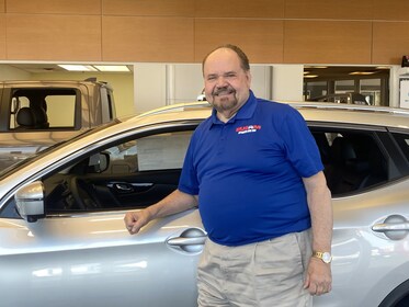 Staff member Mike Sames from ID_db6d766813df