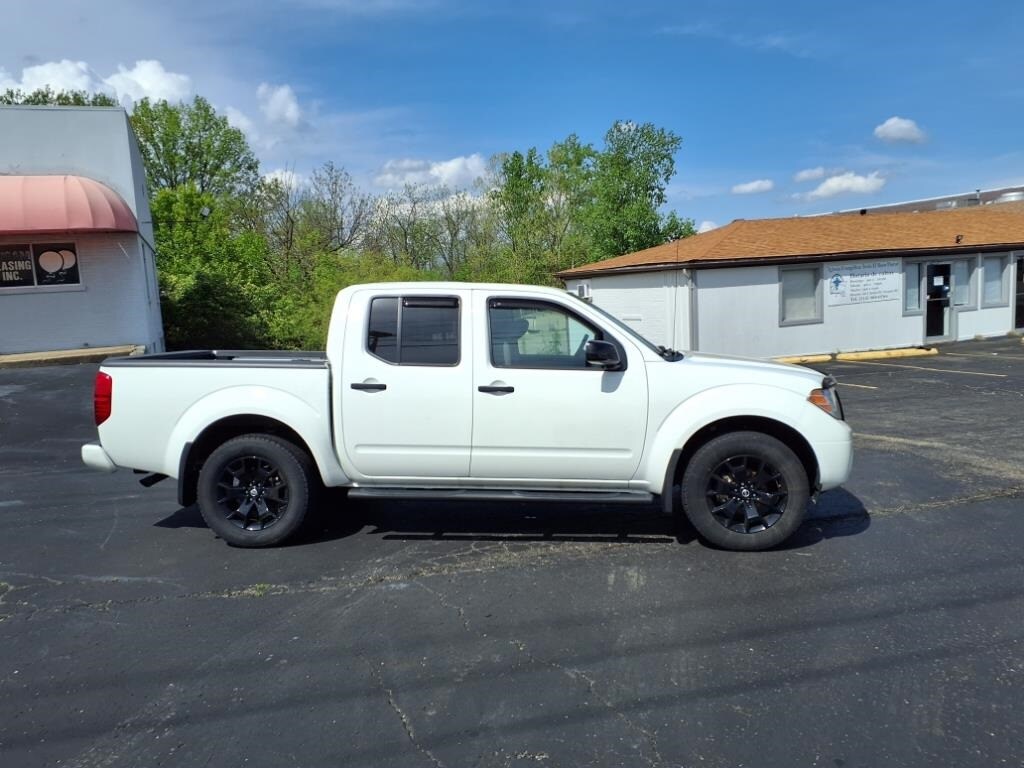 2021 Nissan Frontier SV photo 3