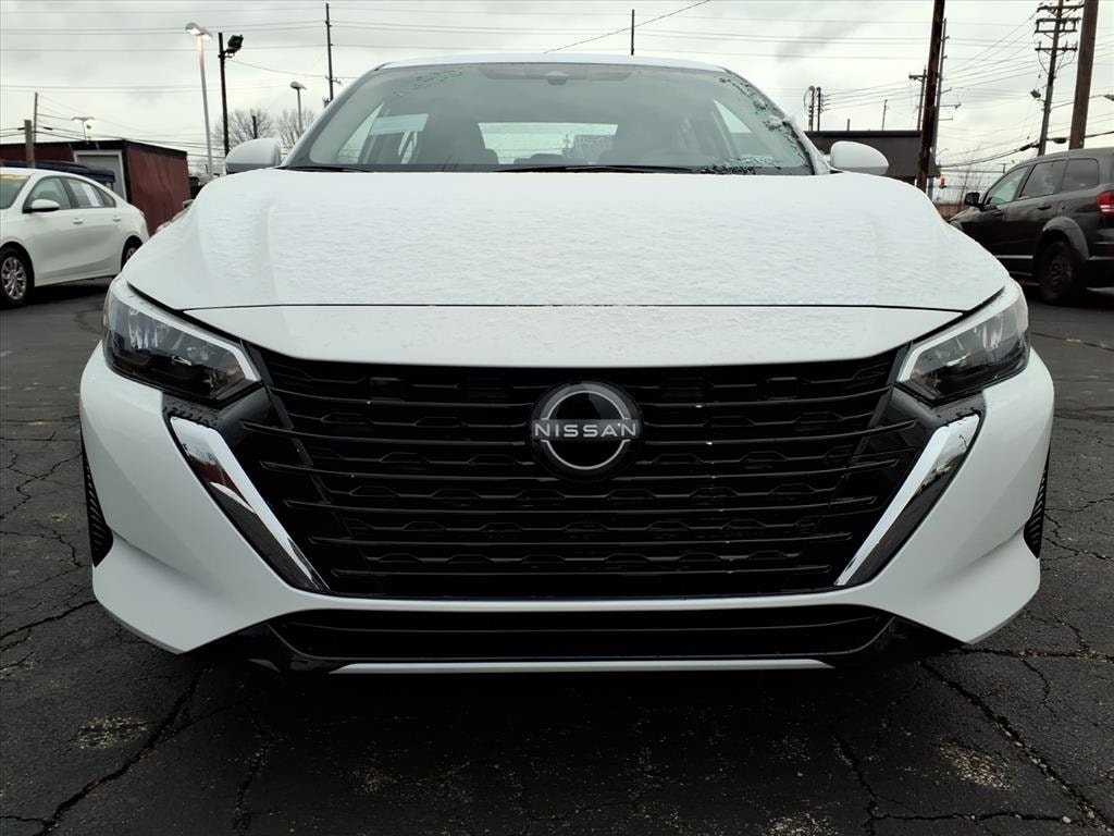 New 2025 Nissan Sentra SV Sedan