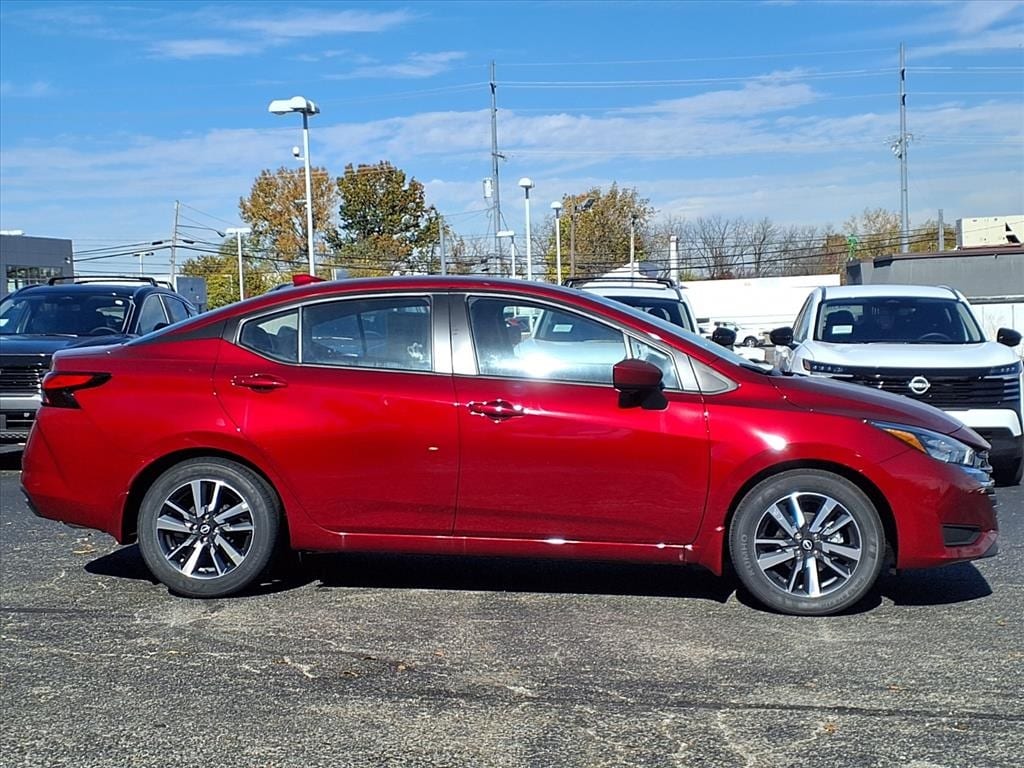 New 2025 Nissan Versa 1.6 SV Sedan