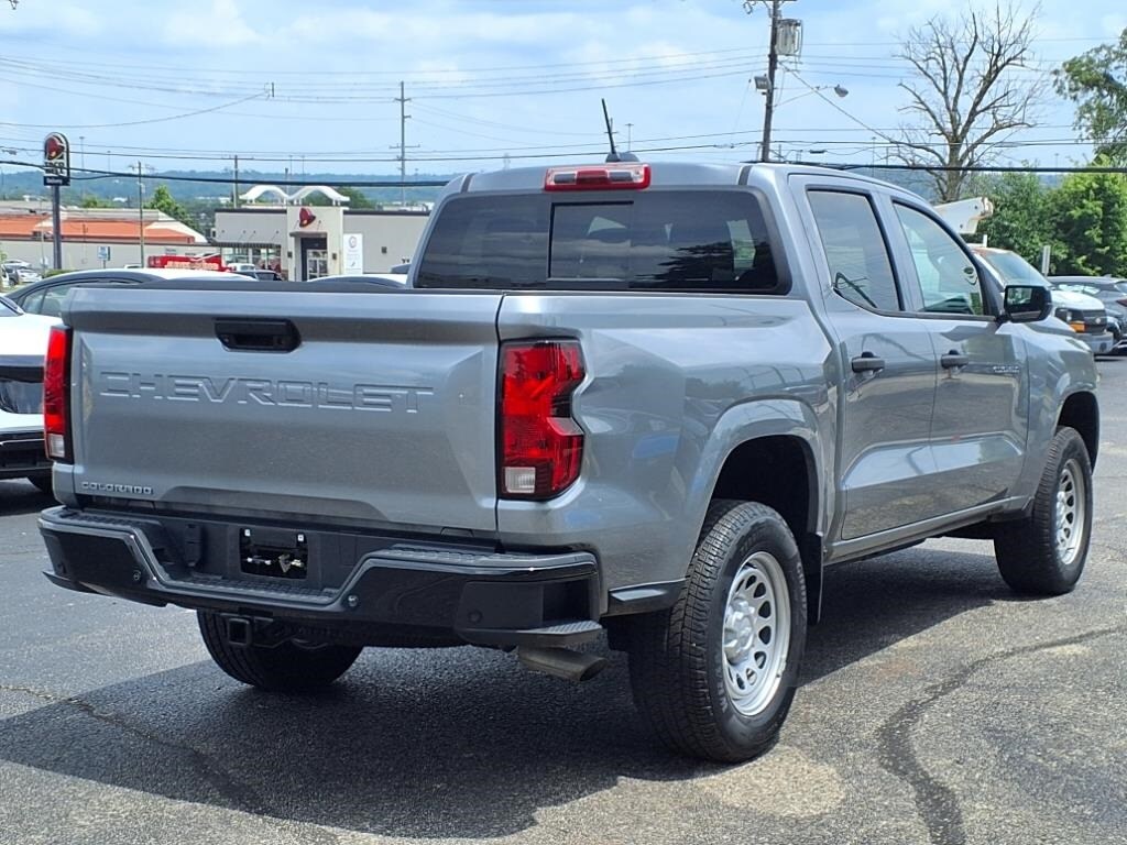 2023 Chevrolet Colorado Work Truck photo 3