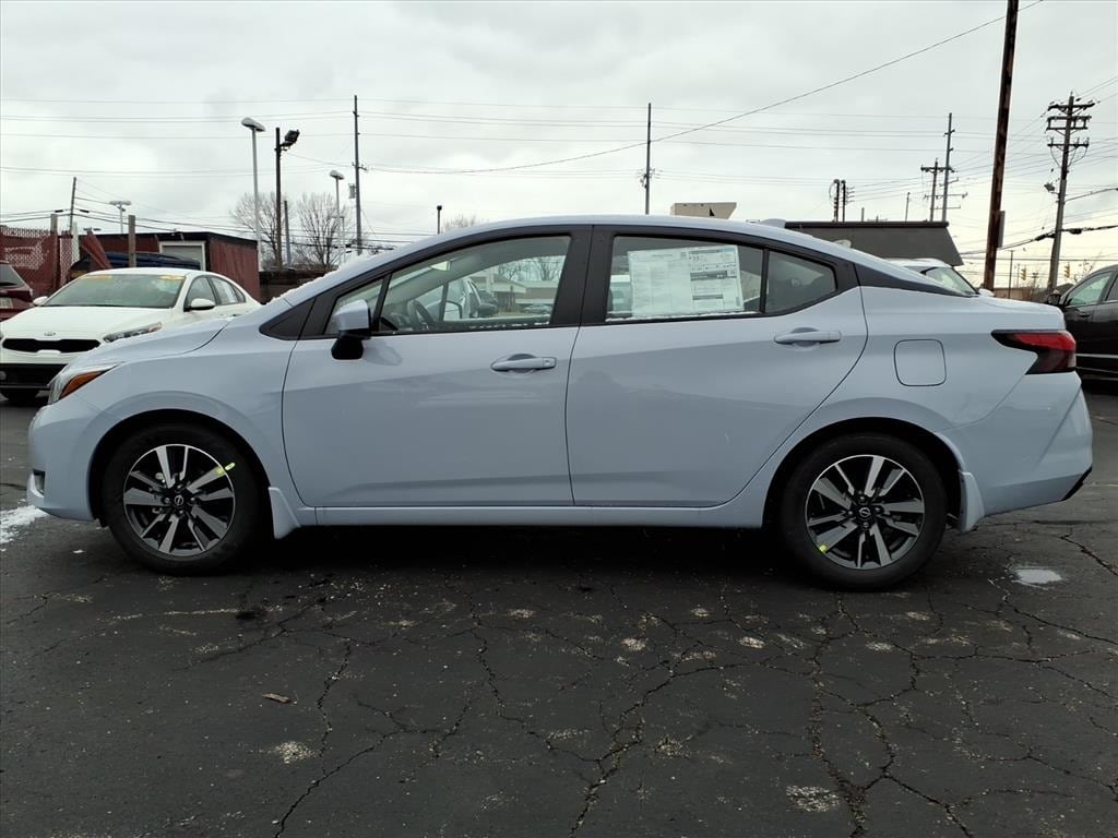 New 2025 Nissan Versa 1.6 SV Sedan