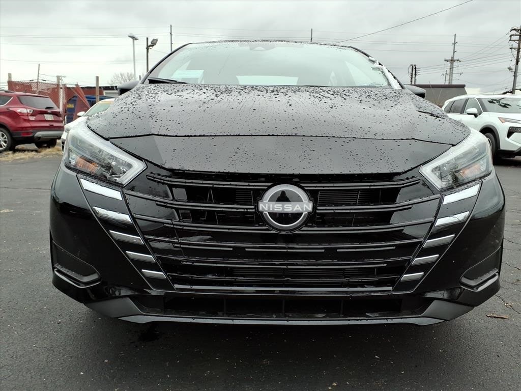 New 2025 Nissan Versa 1.6 SV Sedan