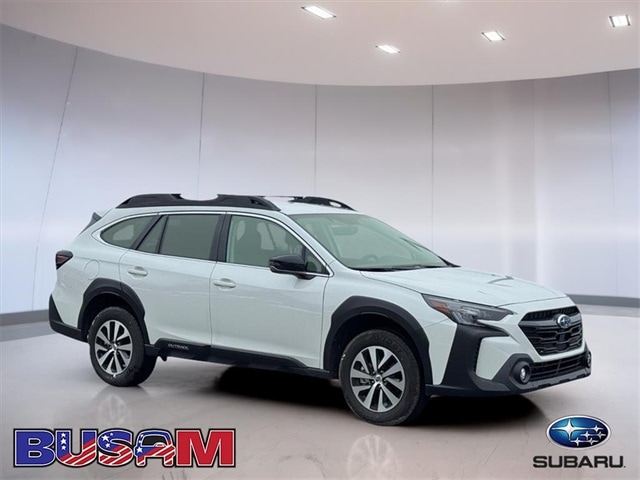 2025 Subaru Outback Premium's photo