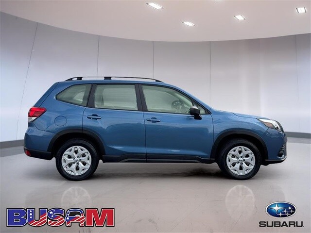 2023 Subaru Forester Base photo 3