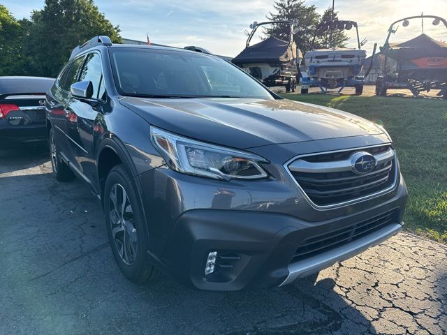 2022 Subaru Outback Touring's photo
