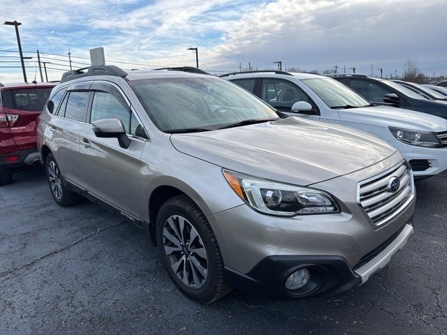 2015 Subaru Outback Limited's photo