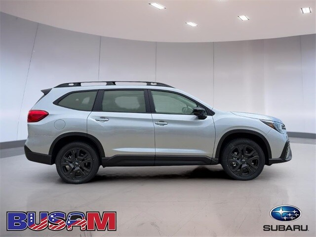 2025 Subaru Ascent Onyx Edition photo 3