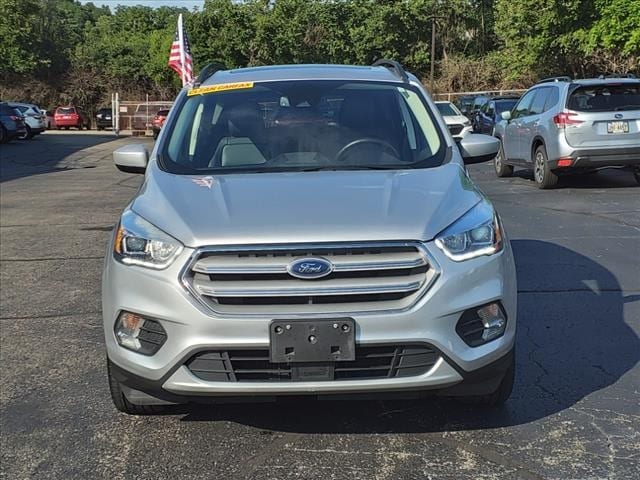 Used 2019 Ford Escape SEL with VIN 1FMCU0HD9KUA39704 for sale in Fairfield, OH