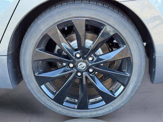 2022 Nissan Maxima SR - Photo 7