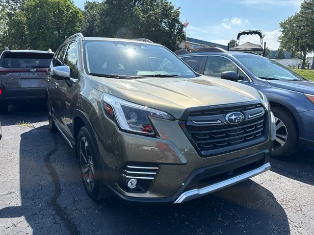 2023 Subaru Forester Touring's photo