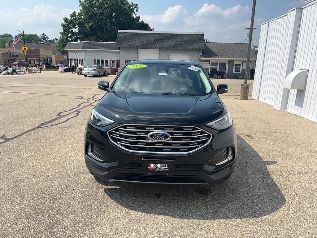 Used 2024 Ford Edge Titanium SUV