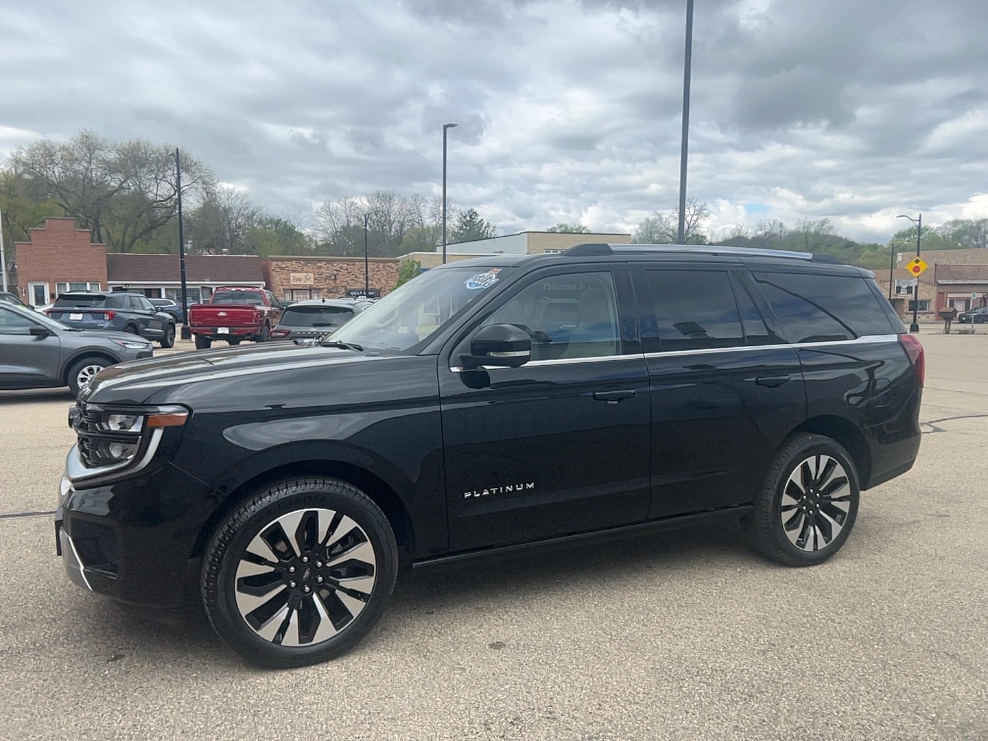 2025 Ford Expedition Platinum 4x4's photo