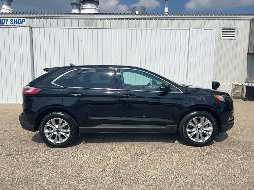 Used 2024 Ford Edge Titanium SUV