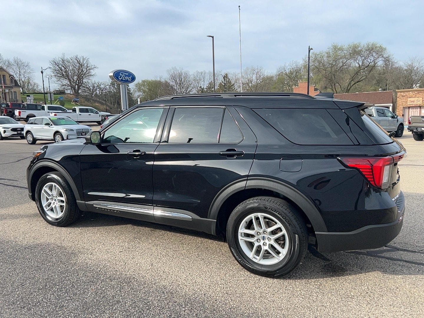 2025 Ford Explorer Active - Photo 6