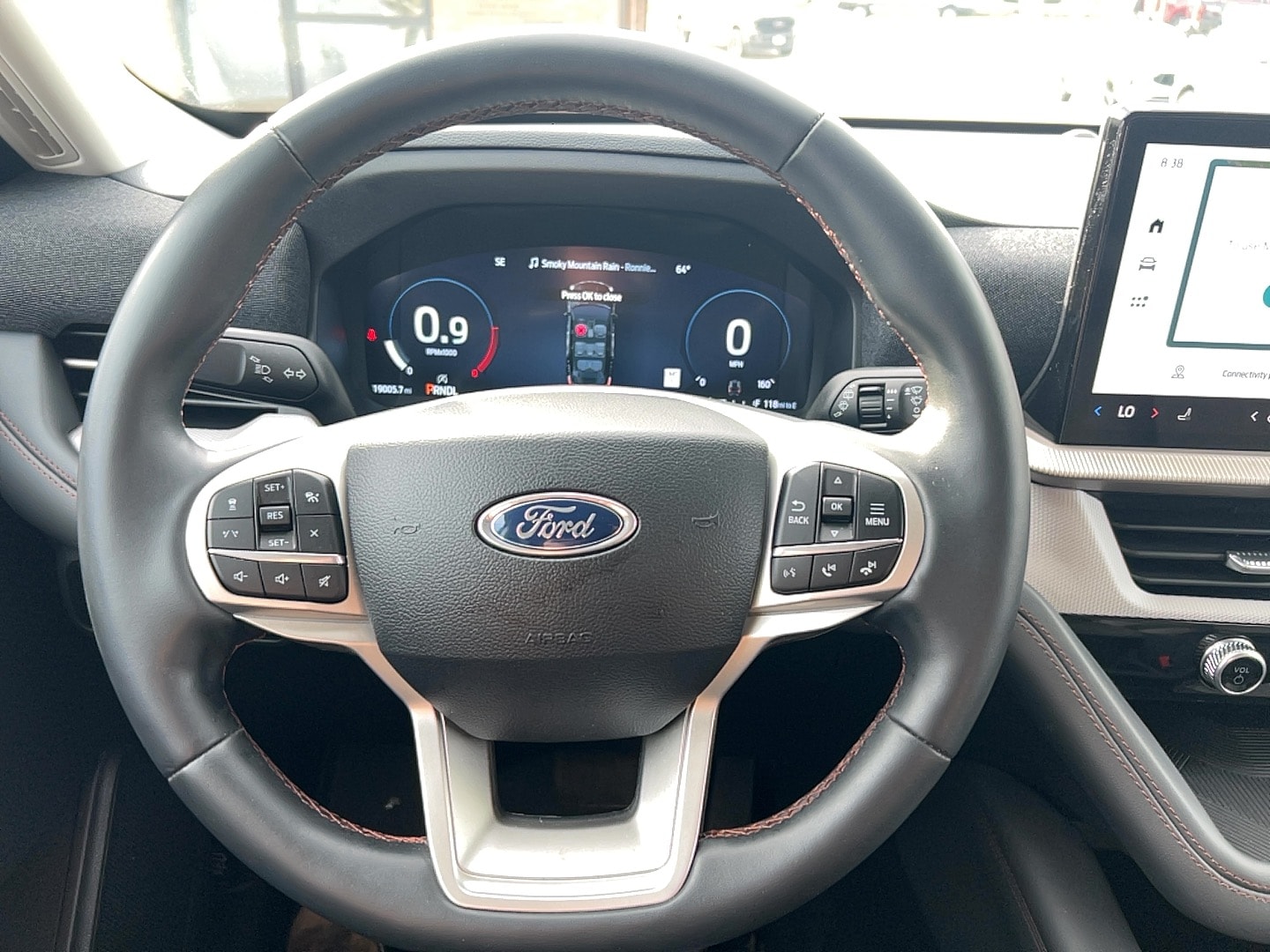 2025 Ford Explorer Active - Photo 13