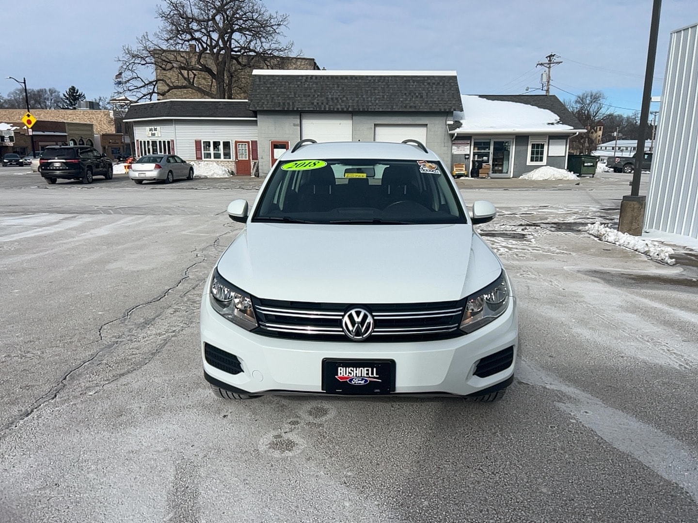 Used 2018 Volkswagen Tiguan Limited Base with VIN WVGBV7AX5JK003959 for sale in Lodi, WI