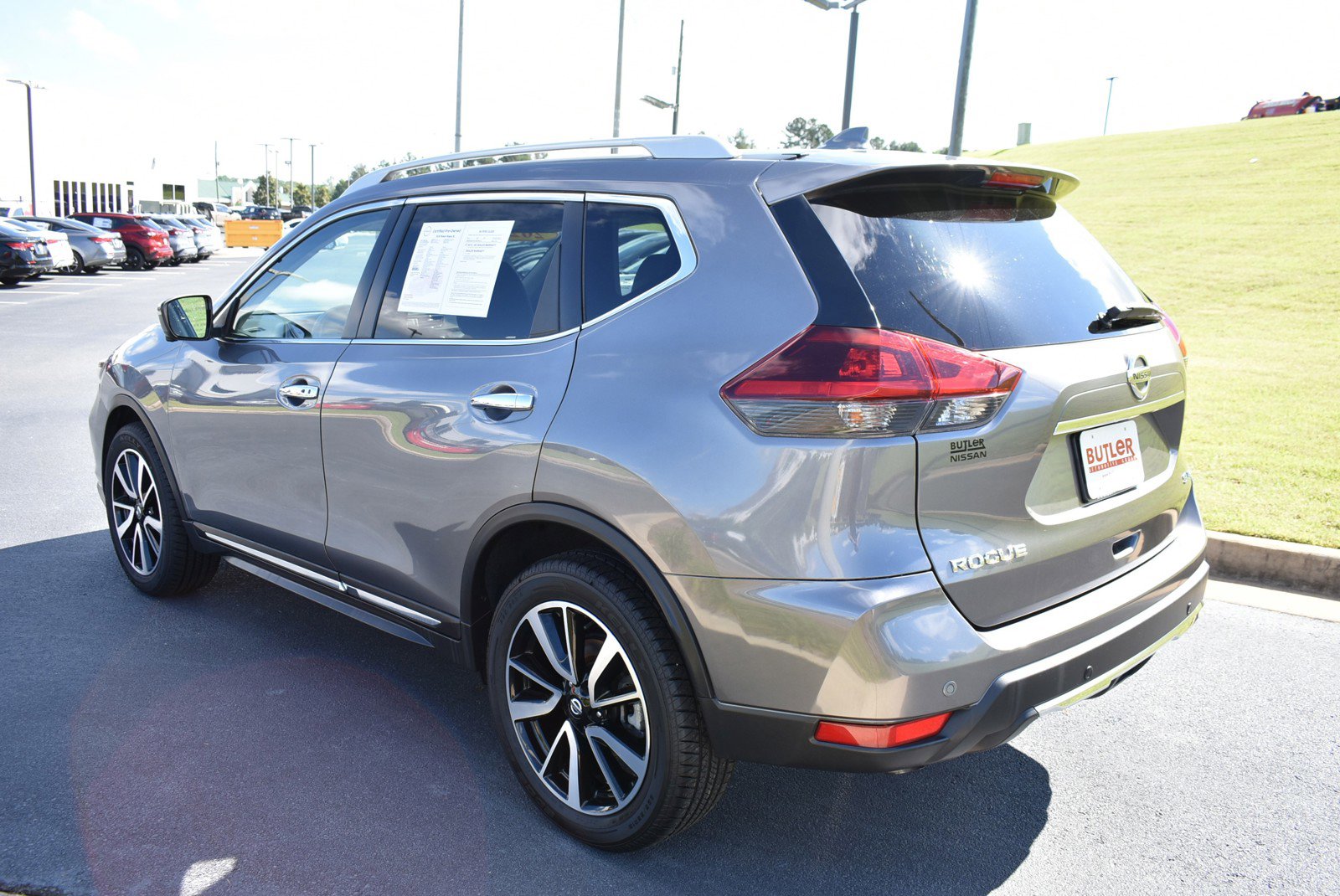 2020 Nissan Rogue SL photo 2