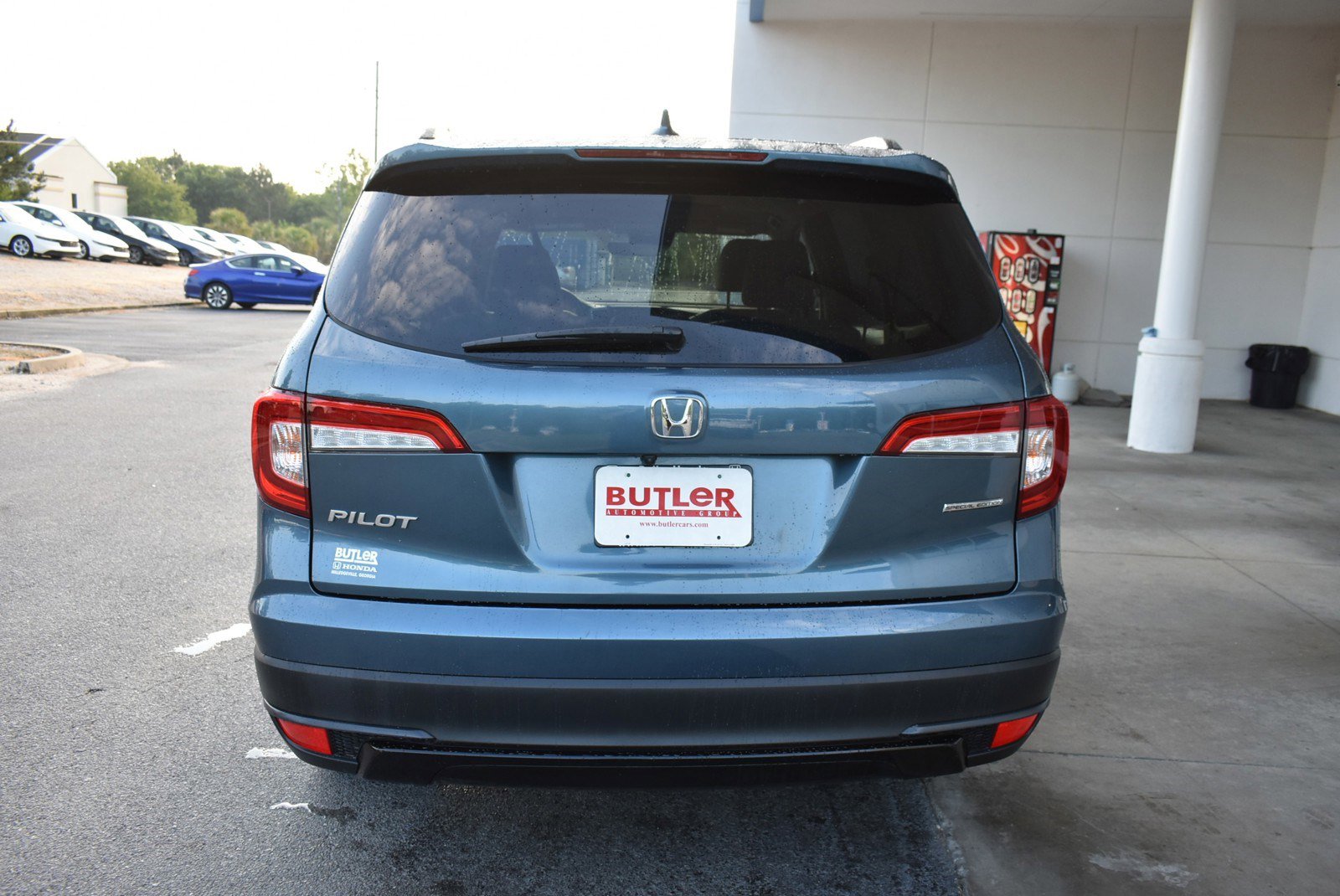 2021 Honda Pilot Special Edition photo 4