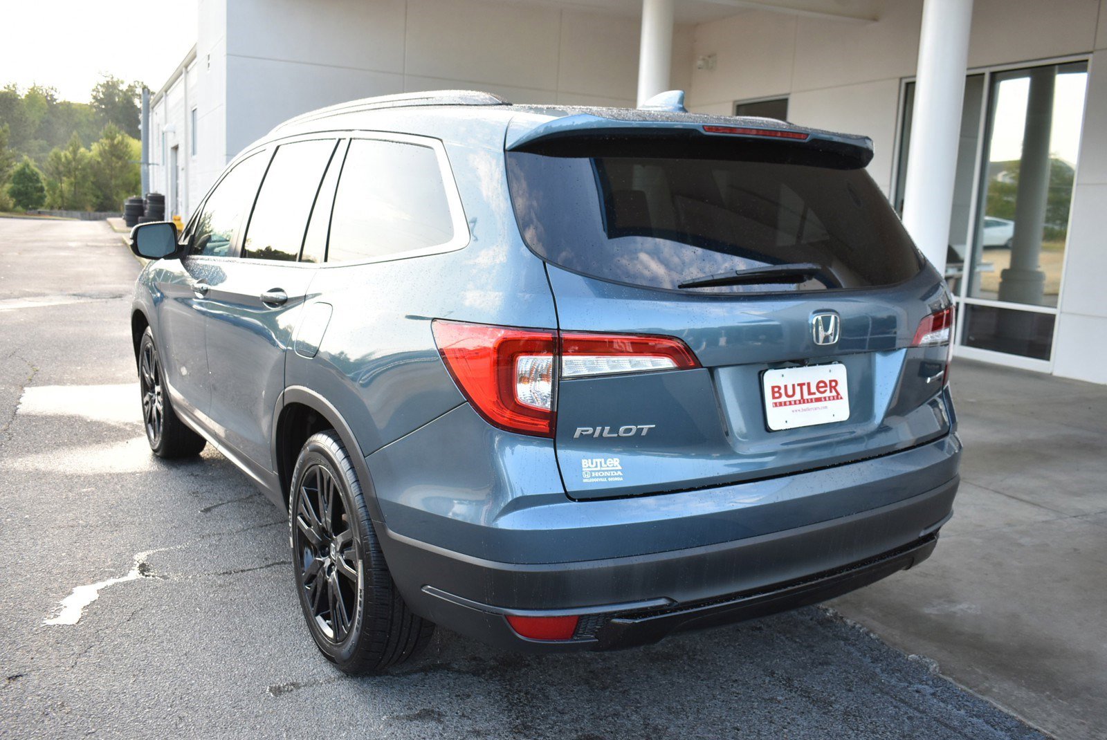 2021 Honda Pilot Special Edition photo 3