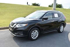 2020 Nissan Rogue SV SUV