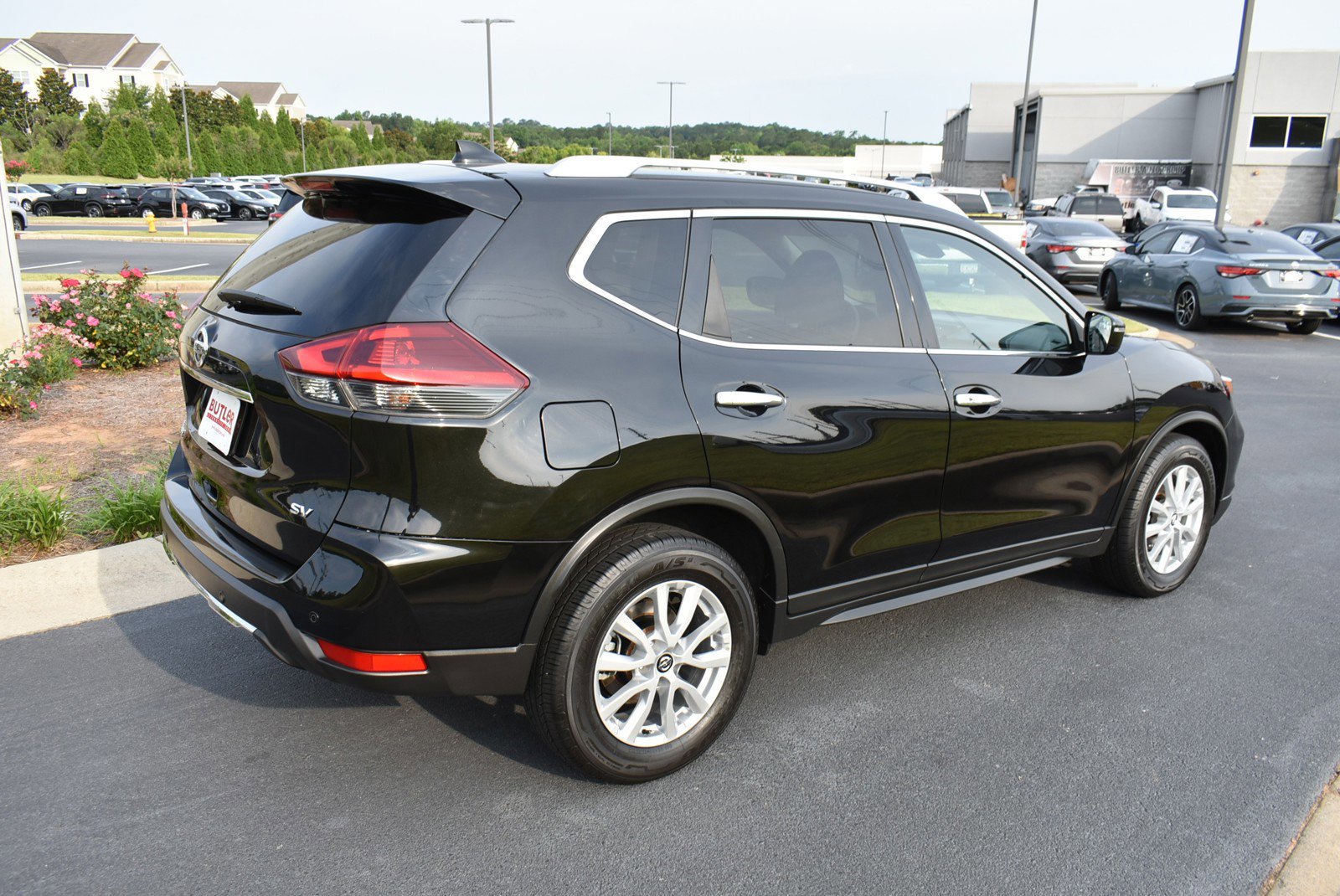 2020 Nissan Rogue SV photo 4