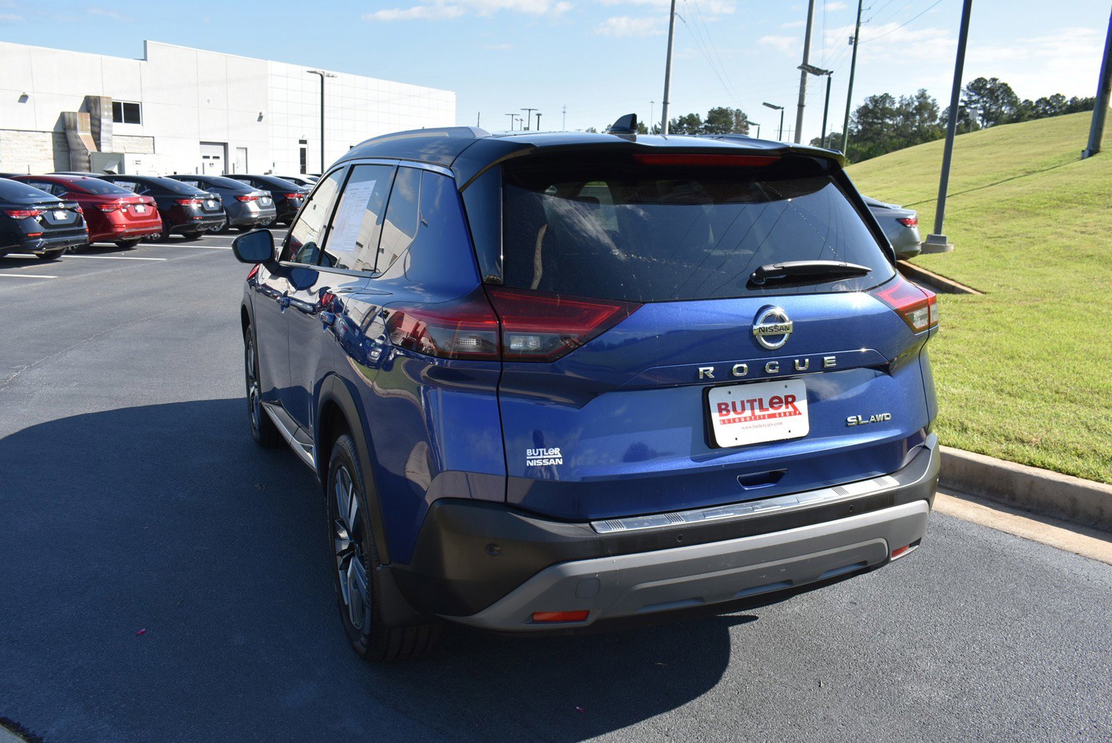 2021 Nissan Rogue SL photo 3