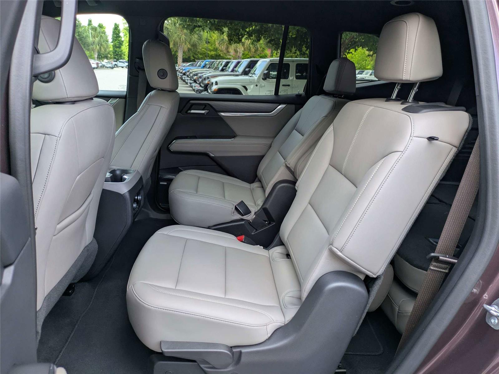 2024 GMC Acadia Elevation - Photo 16