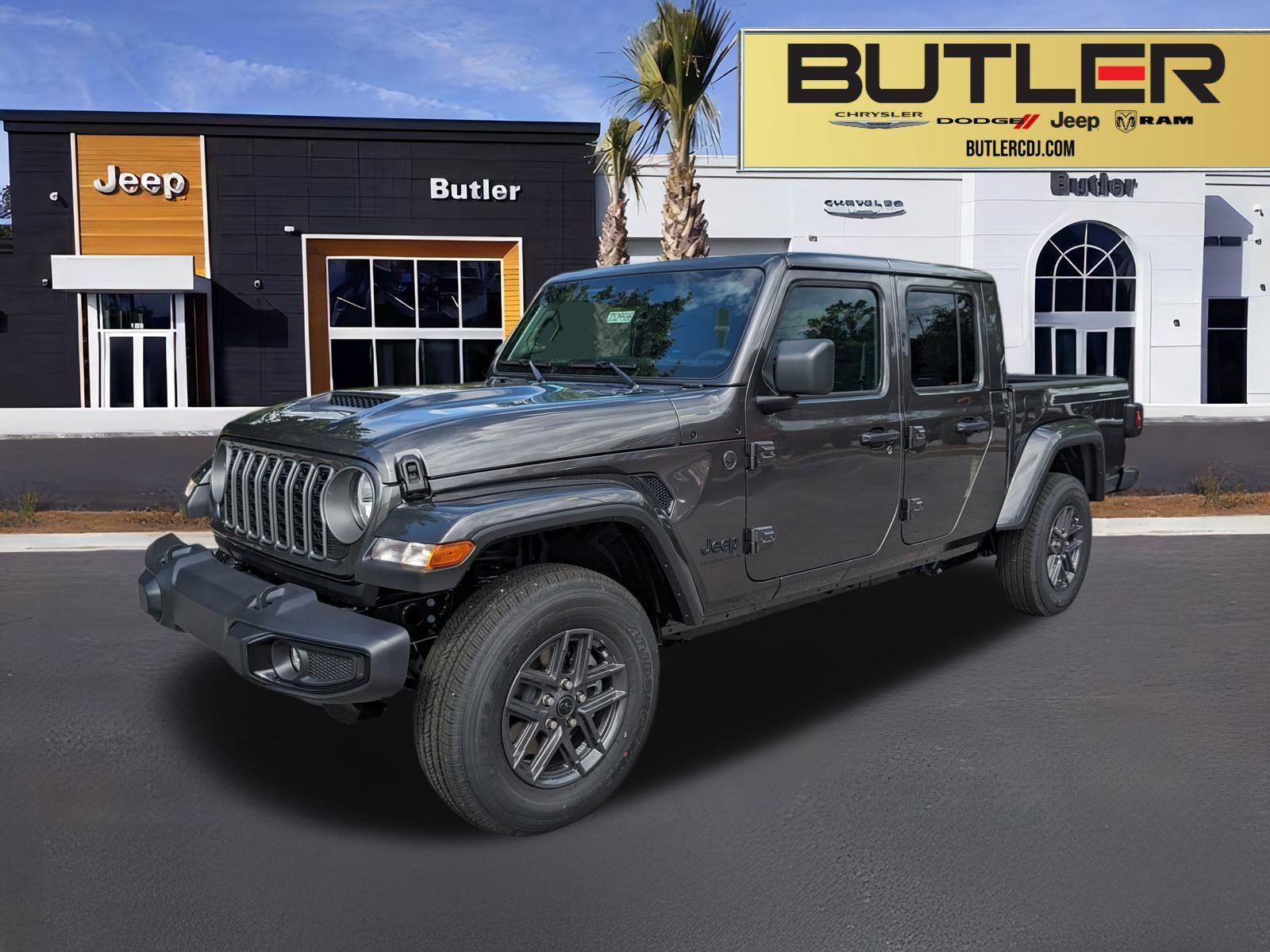 2025 Jeep Gladiator Sport S's photo