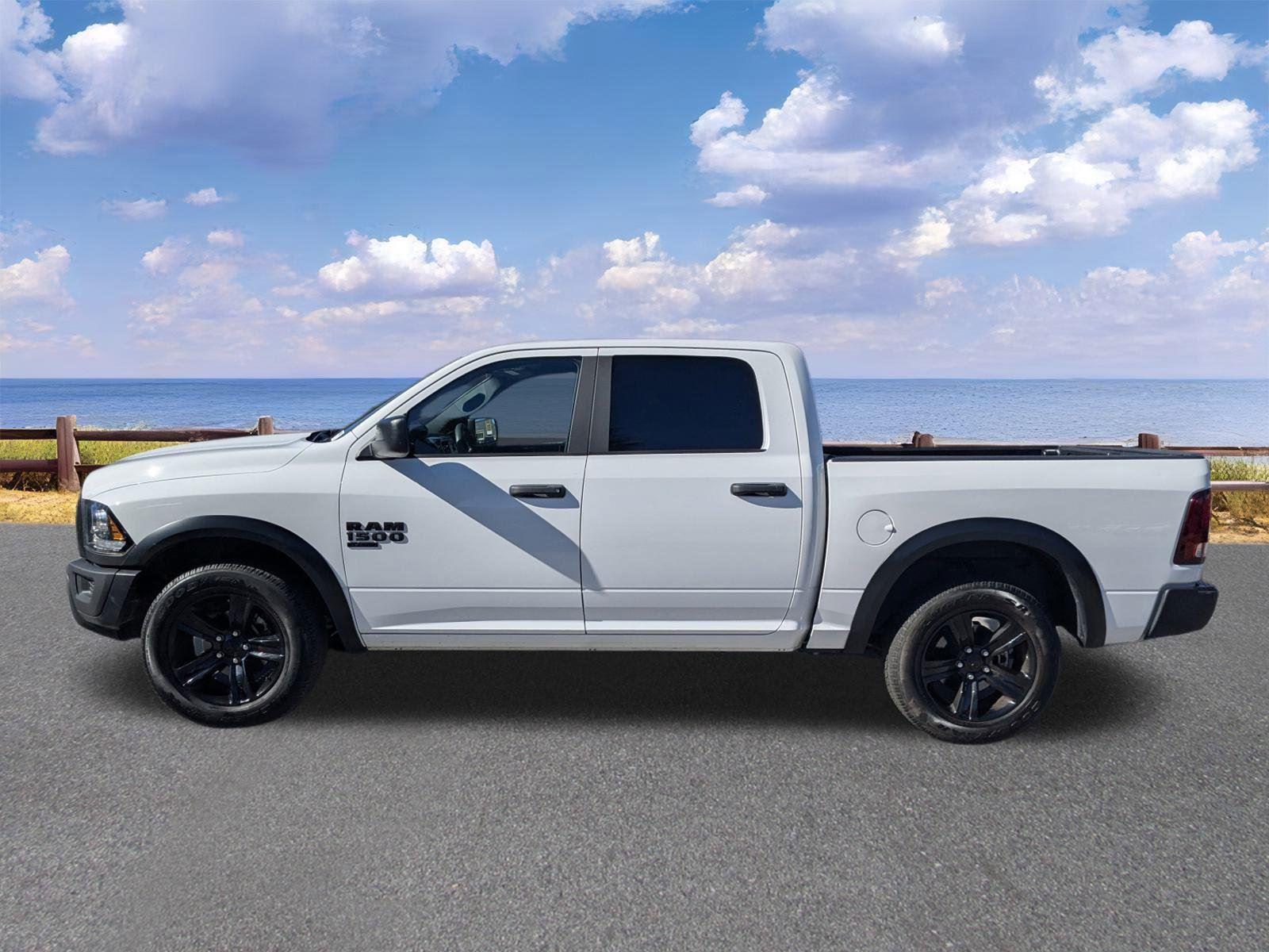 2024 Ram 1500 Classic Warlock photo 2