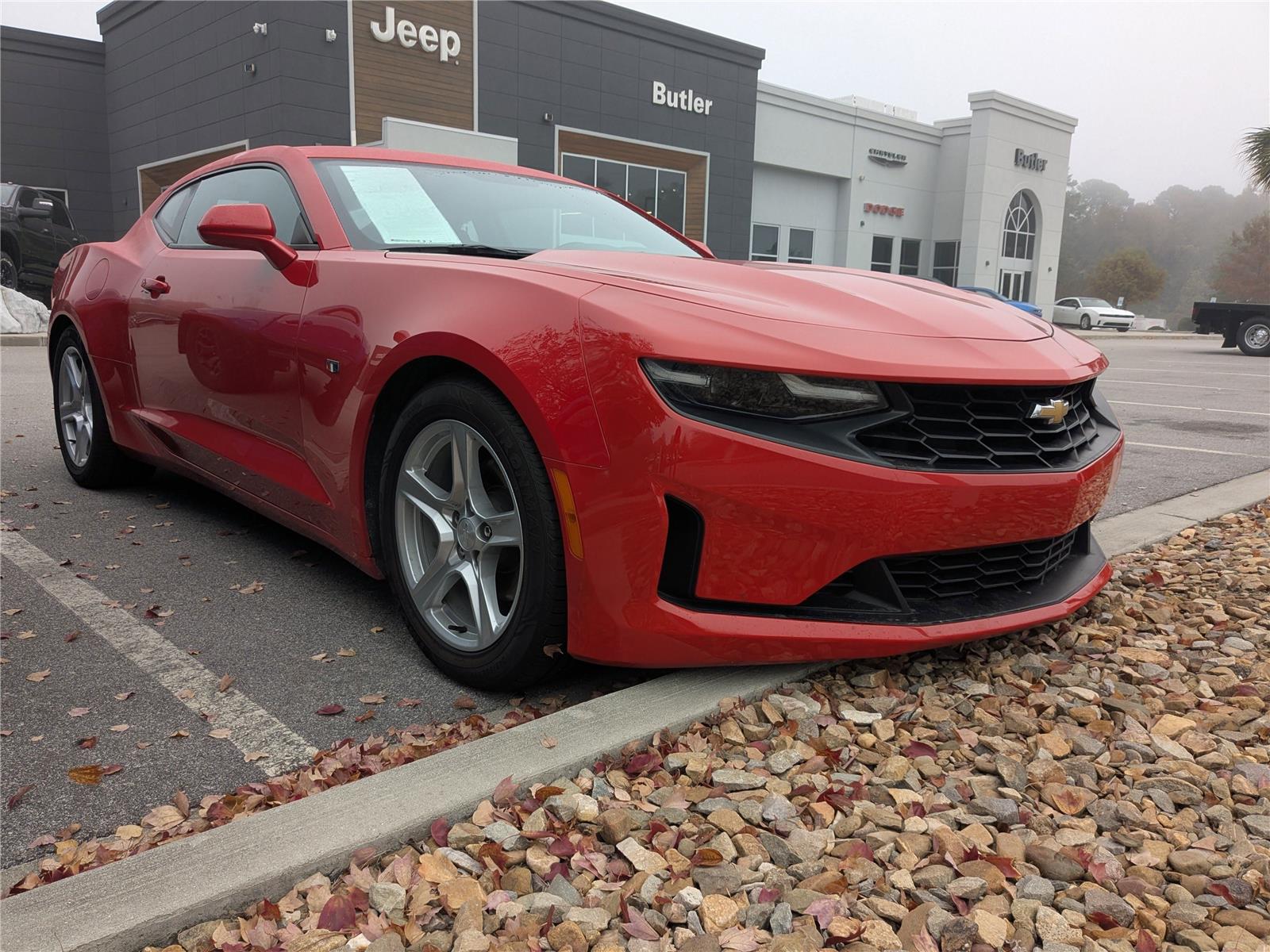 2023 Chevrolet Camaro 1LT photo 4