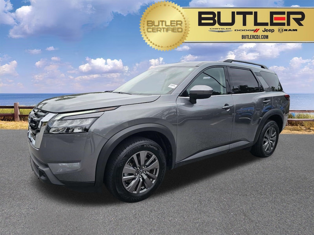 Used 2025 Nissan Pathfinder SV SUV