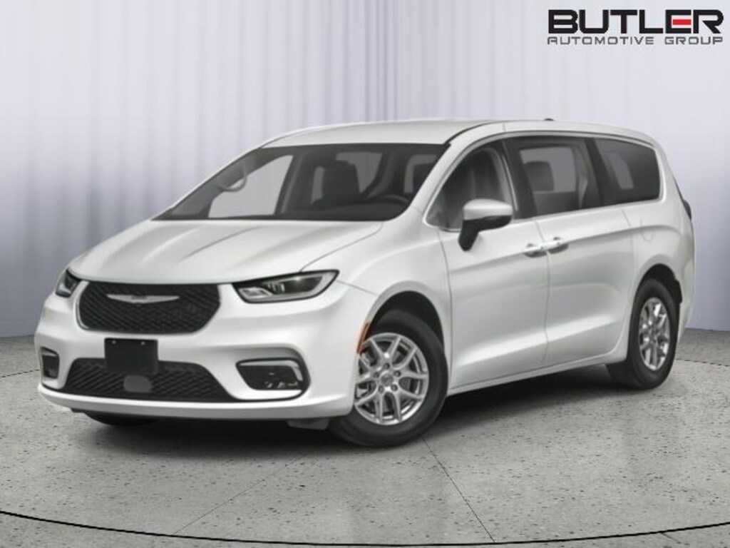Used 2024 Chrysler Pacifica Touring L Van