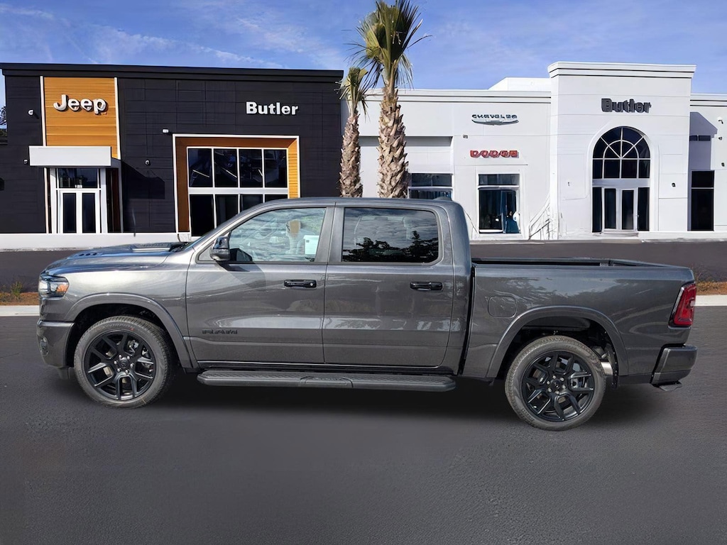 New 2026 Ram 1500 LARAMIE CREW CAB 4X4 5'7 BOX Pickup