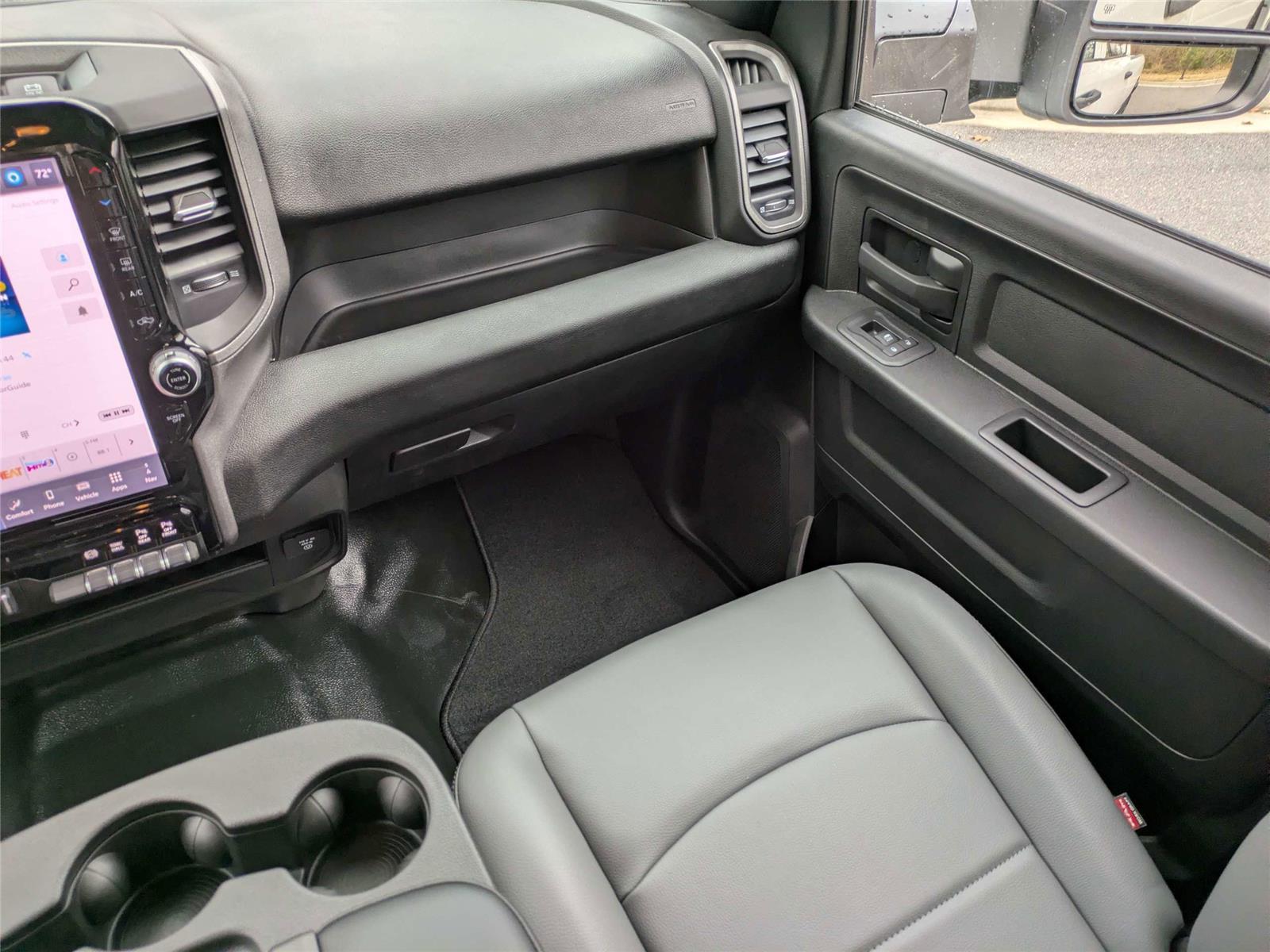 2026 RAM 2500 Tradesman - Photo 17