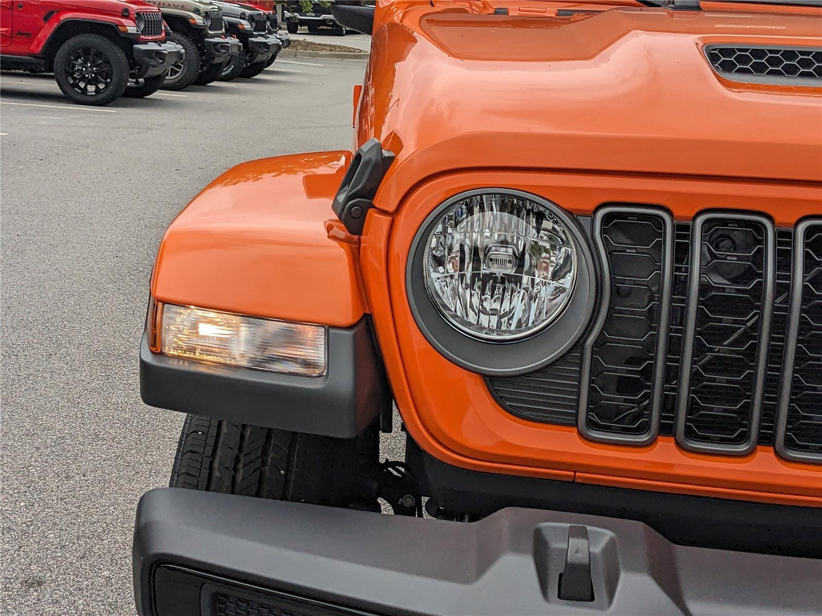 2025 Jeep Gladiator Sport S - Photo 10