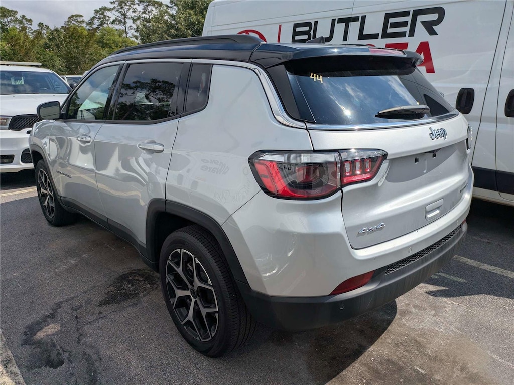Used 2025 Jeep Compass Limited SUV